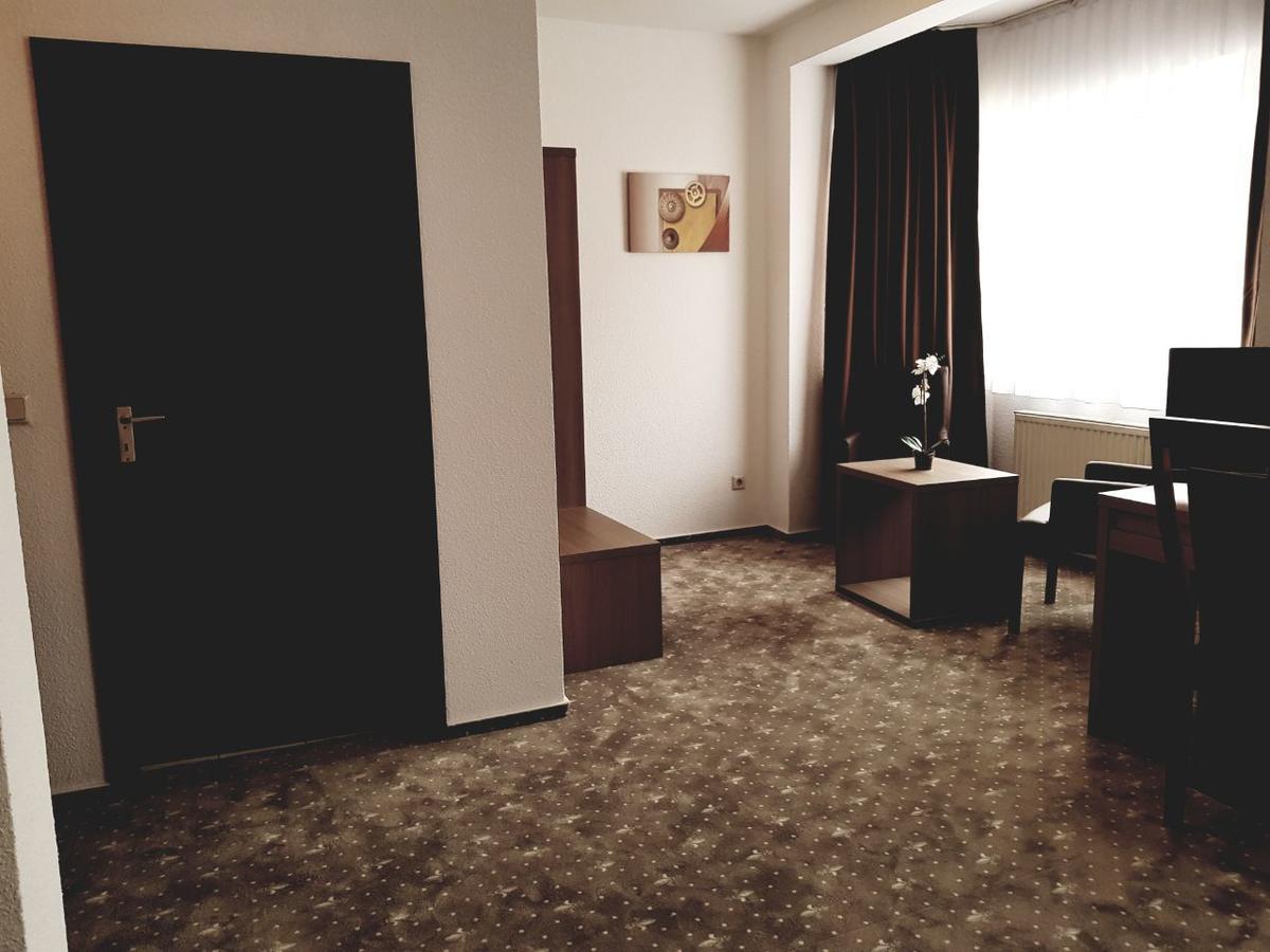 Hotel Dormir Moers Ngoại thất bức ảnh